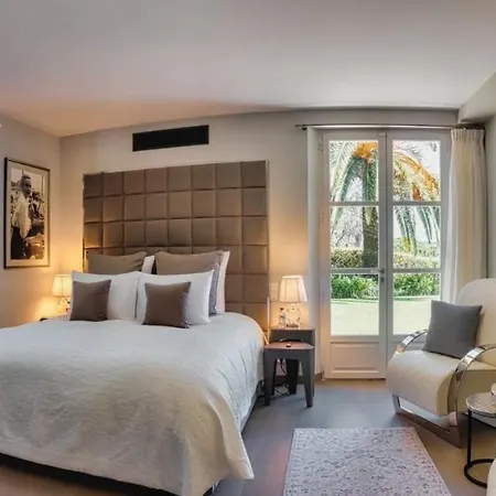 Villa Luxury With View And Swimming Pool For 14 People