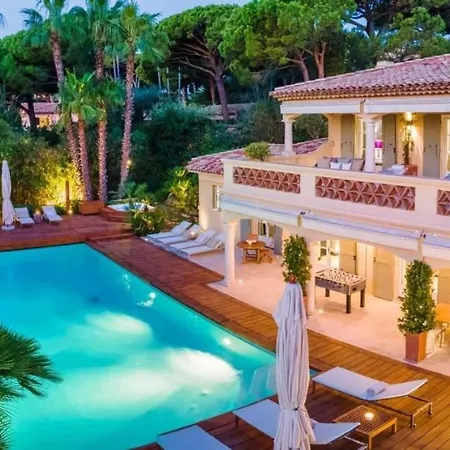 Luxury With View And Swimming Pool For 14 People Saint-Tropez